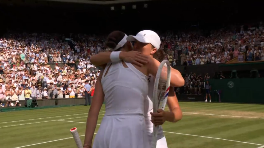 Swiatek Anisimova 6 0 6 0: gli highlights della finale di Wimbledon Swiatek Anisimova 6 0 6 0: gli highlights della finale di Wimbledon