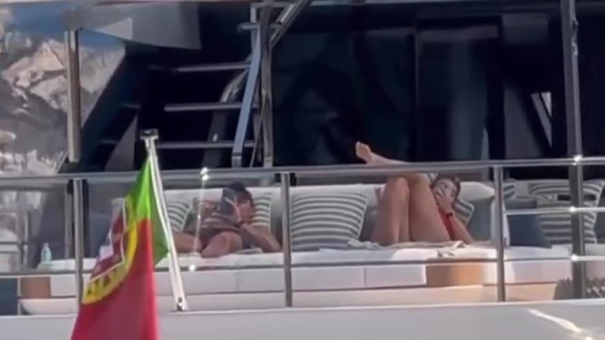 Cristiano Ronaldo, lo yacht per le vacanze è meraviglioso! Eccolo a Mallorca Cristiano Ronaldo, lo yacht per le vacanze è meraviglioso! Eccolo a Mallorca