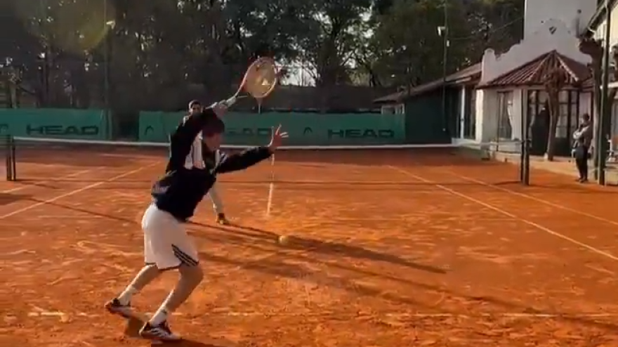 Mastantuono, che talento del tennis: si allena così con Coria Mastantuono, che talento del tennis: si allena così con Coria