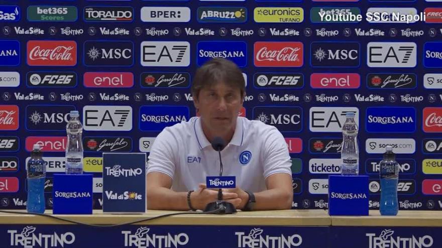 Napoli, Conte: "De Bruyne? Ecco perché non è come gli altri" Napoli, Conte: "De Bruyne? Ecco perché non è come gli altri"