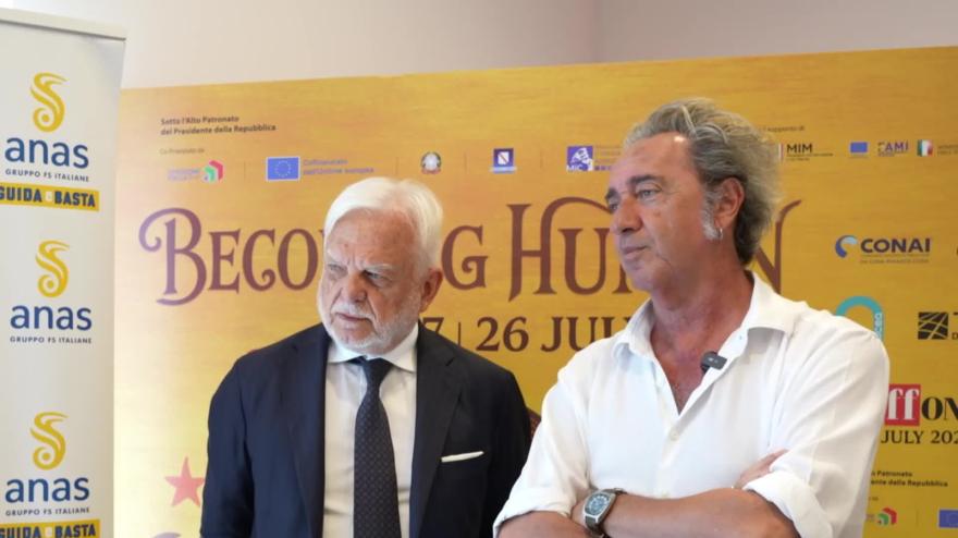Giffoni Film Festival: il regista Paolo Sorrentino consegna ad Anas il premio "Drive the change" Giffoni Film Festival: il regista Paolo Sorrentino consegna ad Anas il premio "Drive the change"