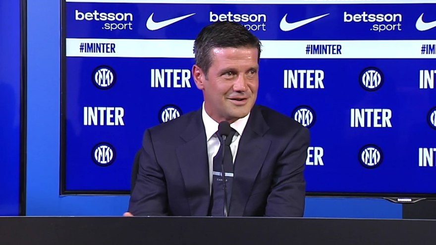 chivu lo slogan di conte noi non copiamo