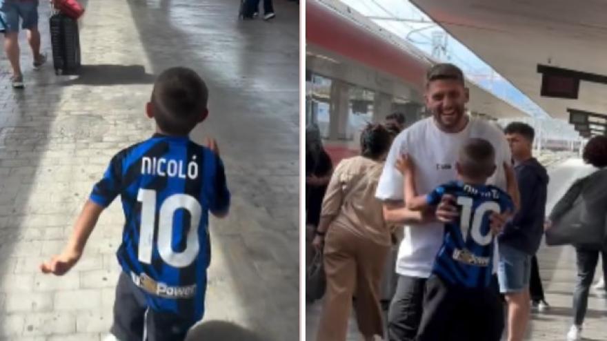 Berardi e il super abbraccio con il figlio tifoso dell Berardi e il super abbraccio con il figlio tifoso dell