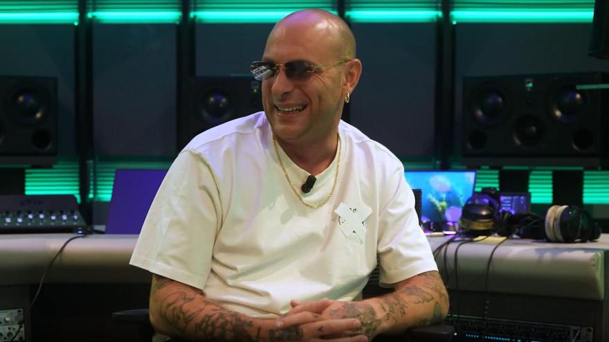 Clementino: "Quando dissi a Pelé che Maradona era meglio di lui" Clementino: "Quando dissi a Pelé che Maradona era meglio di lui"