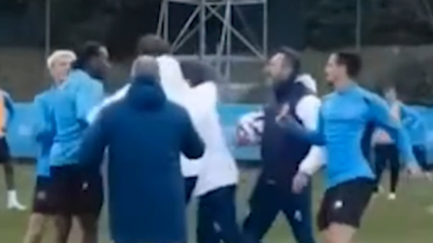 de zerbi a muso duro con kone ora al sassuolo vai a farti la doccia chiama il tuo agente