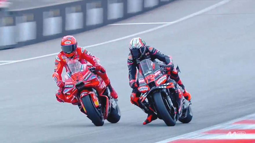 Marquez e Bezzecchi infiammano il GP Austria: il duello Marquez e Bezzecchi infiammano il GP Austria: il duello