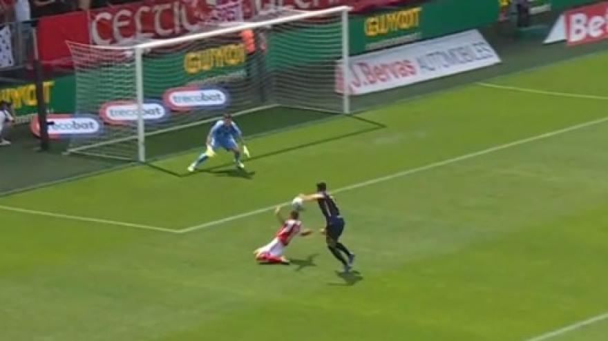 Giroud, torna in Francia e segna subito! Poi il Lilla si fa rimontare Giroud, torna in Francia e segna subito! Poi il Lilla si fa rimontare
