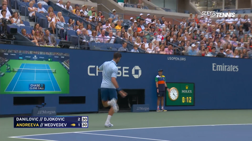 Djokovic vince un super punto ed esulta... ballando!