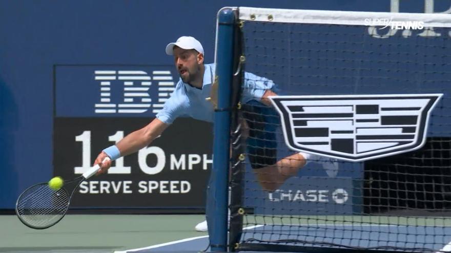 Assurdo Djokovic, ma come ha fatto? Il recupero è pazzesco Assurdo Djokovic, ma come ha fatto? Il recupero è pazzesco