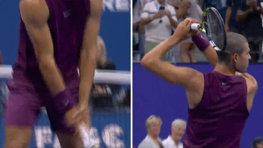 Alcaraz, che swing! Esultanza da golfista dopo la vittoria su Bellucci Alcaraz, che swing! Esultanza da golfista dopo la vittoria su Bellucci