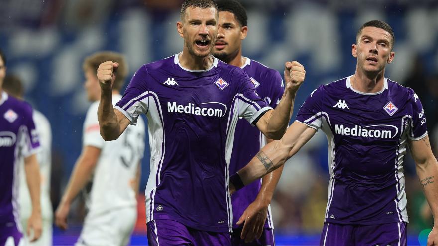 Fiorentina Polissya 3 2: primo gol per Dzeko. Guarda gli highlights Fiorentina Polissya 3 2: primo gol per Dzeko. Guarda gli highlights