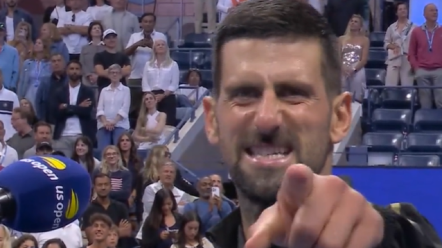 Djokovic: "Non bisogna rivelare troppo ai rivali. So che guardate questa intervista!" Djokovic: "Non bisogna rivelare troppo ai rivali. So che guardate questa intervista!"