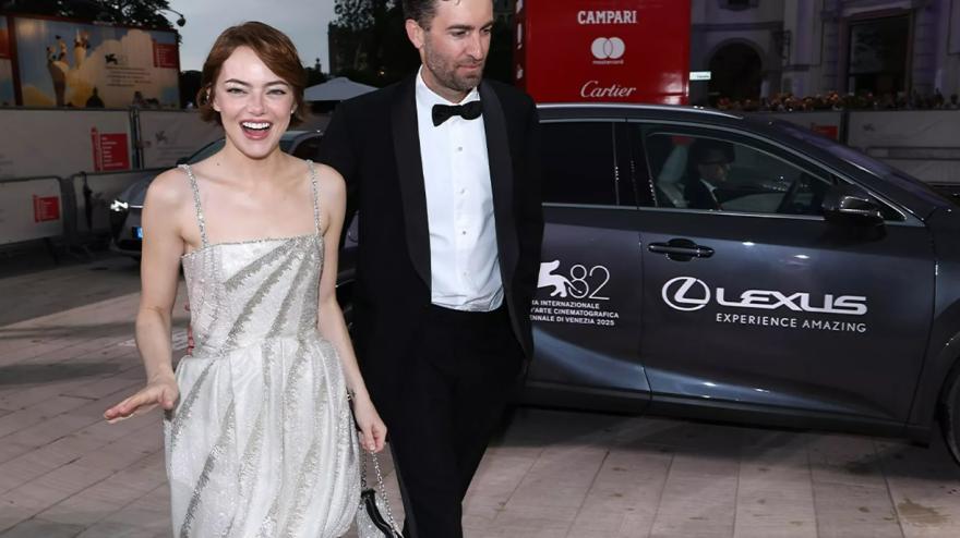 George Clooney, Emma Stone e Toni Servillo al cinema in Lexus George Clooney, Emma Stone e Toni Servillo al cinema in Lexus