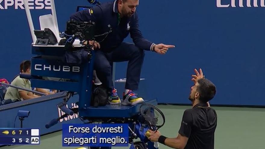 "Cosa vuoi fare?": Djokovic litiga con l "Cosa vuoi fare?": Djokovic litiga con l