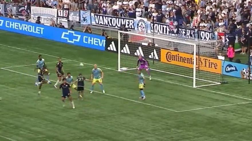 Muller infinito: guarda la sua prima tripletta in Mls Muller infinito: guarda la sua prima tripletta in Mls