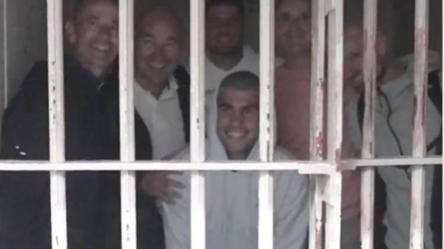 Alcaraz visita...Alcatraz! E lui ci scherza su Alcaraz visita...Alcatraz! E lui ci scherza su