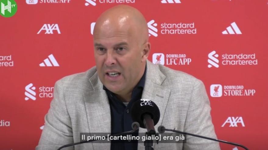 Slot attacca Ekitike: "È stato stupido, doveva ringraziare Chiesa"