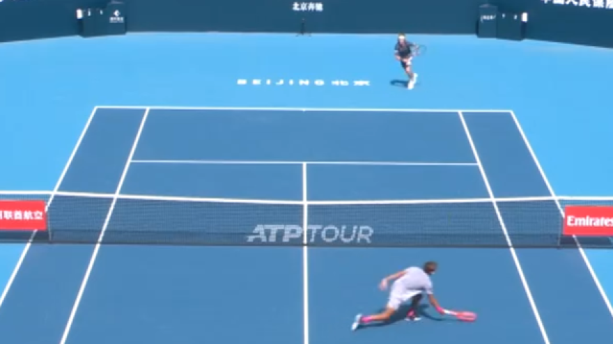 Cobolli, la smorzata a rete è da fenomeno! Rublev non può arrivarci