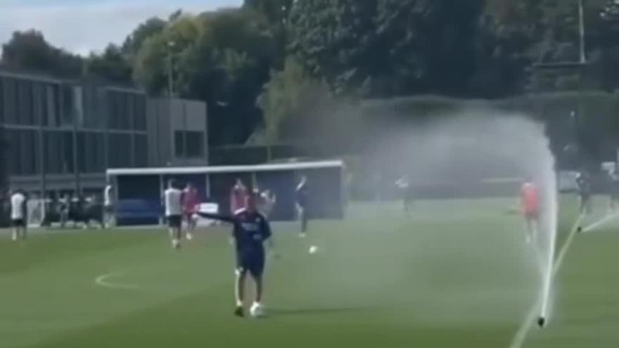 chivu sfogo coi tifosi rispettate chi lavora senn242 andate a milanello