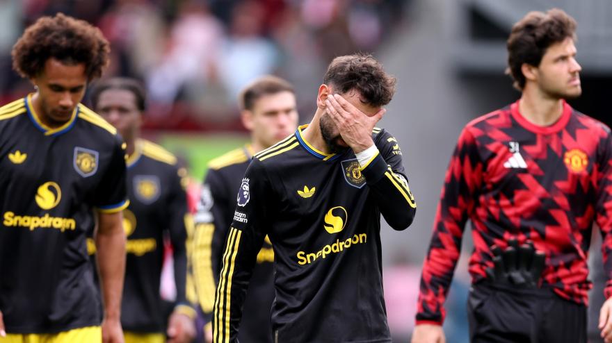 Brentford Manchester United 3 1: gol e highlights. Bruno Fernandes sbaglia dal dischetto
