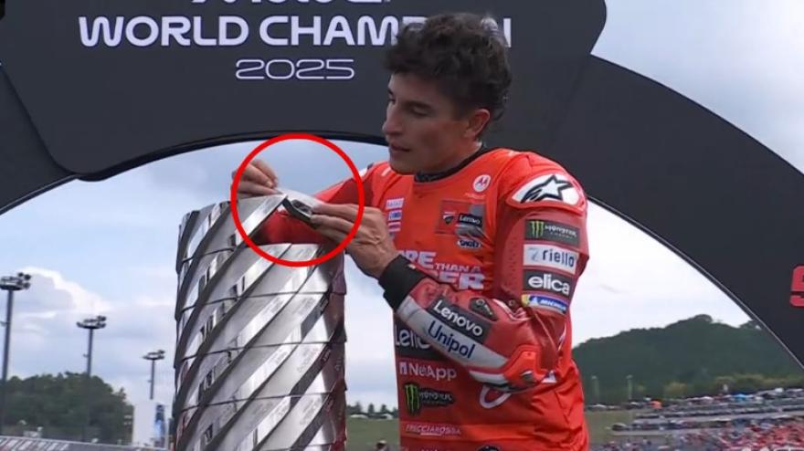 non mi ricordo il siparietto di marquez prima dei festeggiamenti