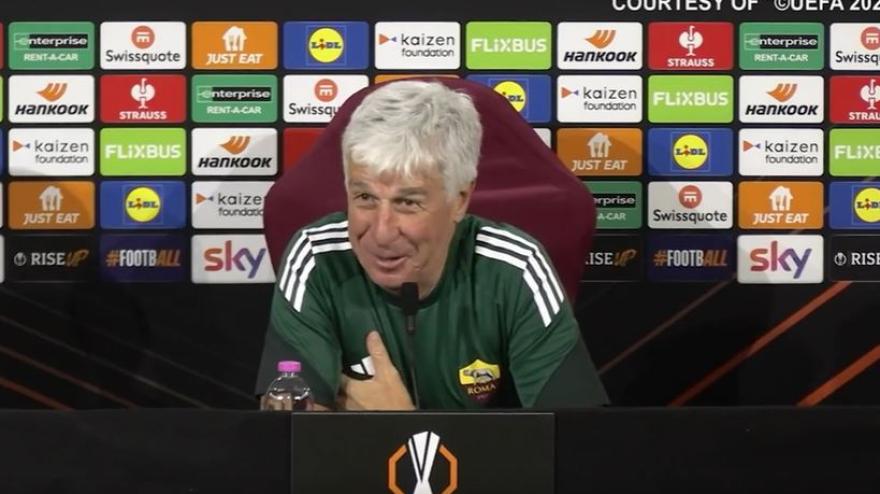 Gasperini scopre chi arbitra Roma Viktoria Plzen: la reazione è da ridere Gasperini scopre chi arbitra Roma Viktoria Plzen: la reazione è da ridere