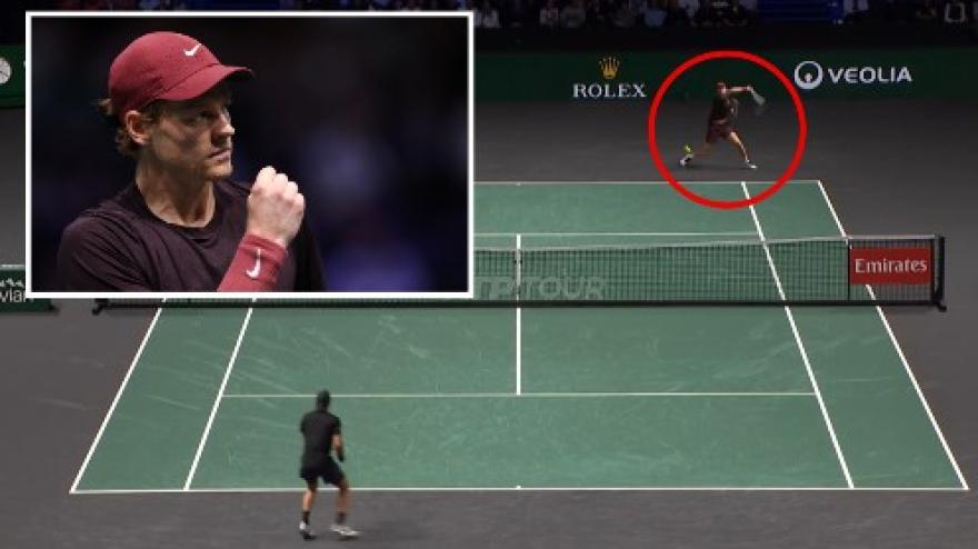 Sinner schianta la pallina! L Sinner schianta la pallina! L