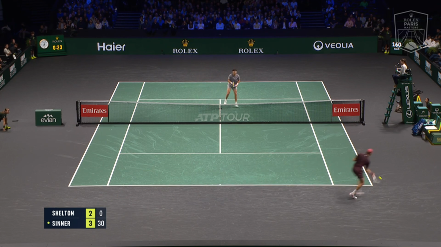 Sinner, dritto in corsa con angolo folle: Shelton pietrificato