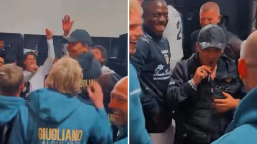 capuano come oronzo can224 i giocatori lo portano in trionfo da Gazzetta.it capuano come oronzo can224 i giocatori lo portano in trionfo