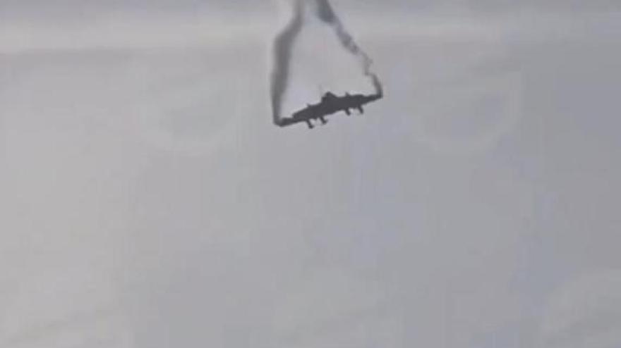 tragedia in turchia aereo militare si spezza in volo il video dell incidente