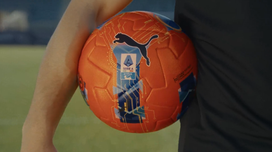 ecco orbita hi vis il nuovo pallone invernale ha un colore inedito per la serie a da Gazzetta.it ecco orbita hi vis il nuovo pallone invernale ha un colore inedito per la serie a