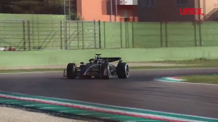 Formula 1, test Cadillac a Imola: in pista con la Ferrari SF 23 Formula 1, test Cadillac a Imola: in pista con la Ferrari SF 23