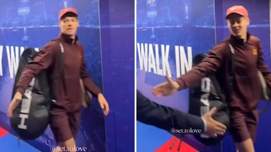 "Bravo": Alcaraz torna numero uno, Sinner lo saluta così