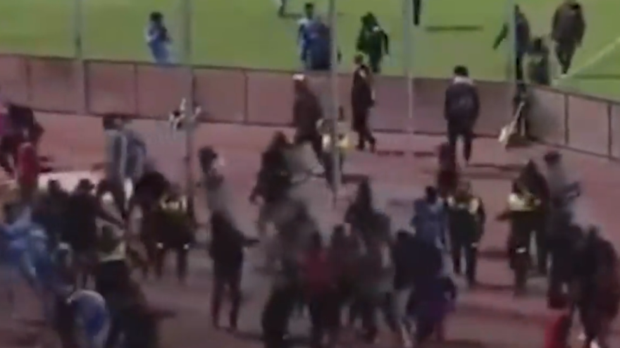 Follia in Coppa di Bolivia: rissa, spari e 17 espulsi durante i quarti di finale