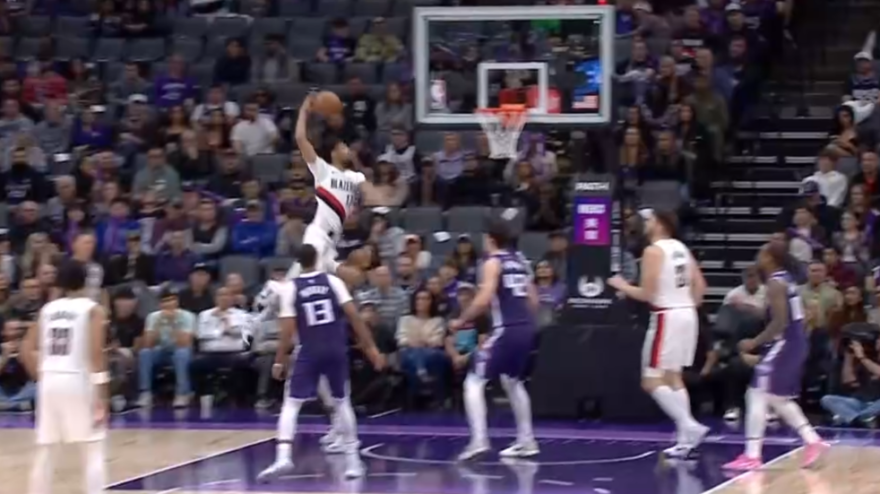 Sharpe, schiacciata senza senso su Westbrook: ma da dov'è partito?