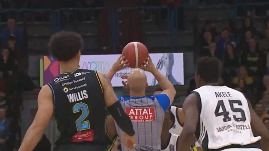 Highlights - Morgan e Alston trascinatori, la Virtus domina a Cremona