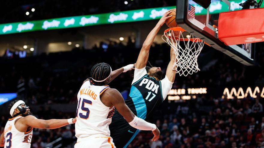 Occhio all'uomo volante: Sharpe si porta a casa il ferro!