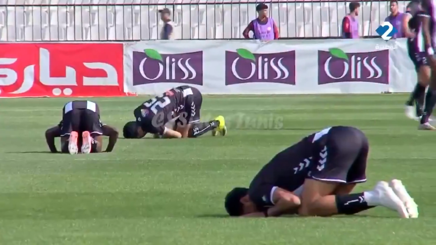 Follia in Tunisia, partita alle 13 in pieno Ramadan: giocatori stremati