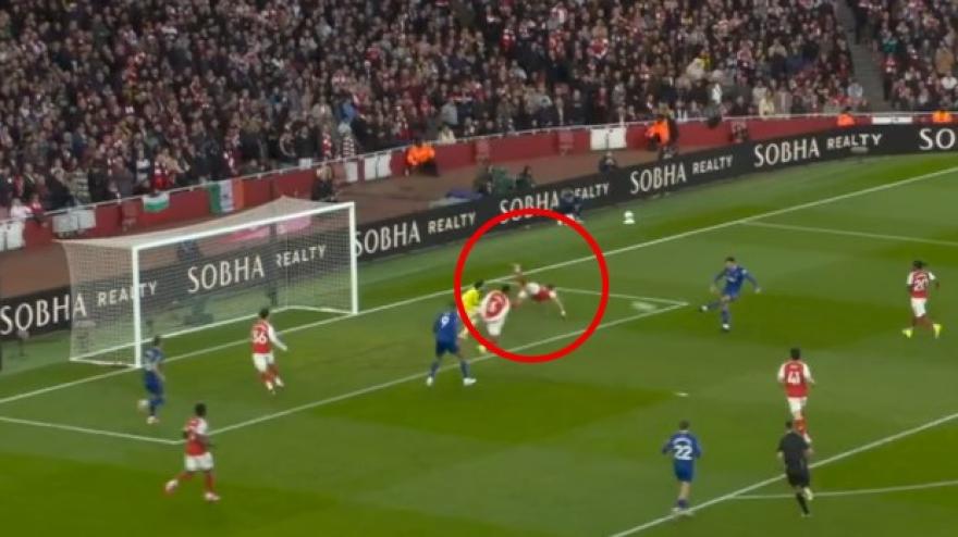 Calafiori, questa è magia! Salva l'Arsenal con "la mossa dello scorpione", poi...