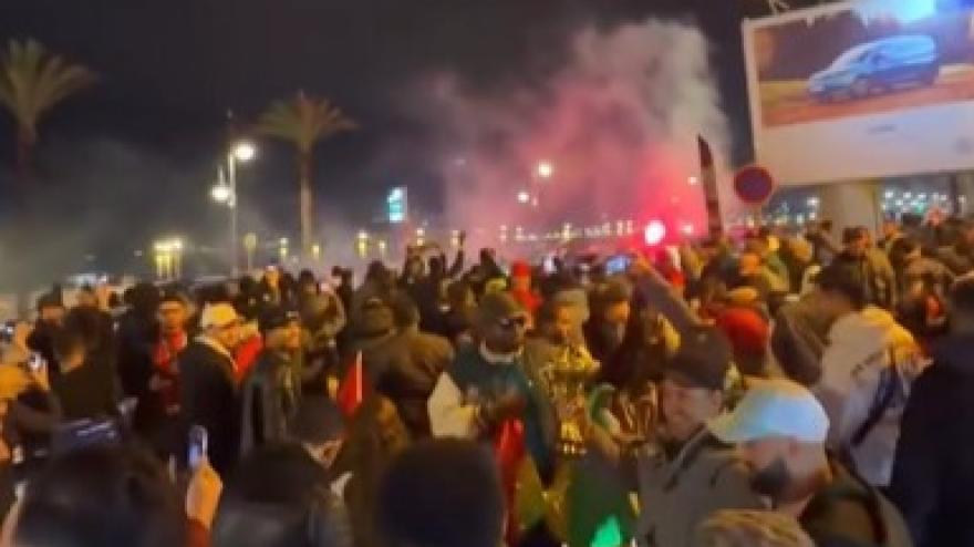 Marocco, dopo la Coppa d'Africa a tavolino scoppia la festa: che caos a Casablanca!