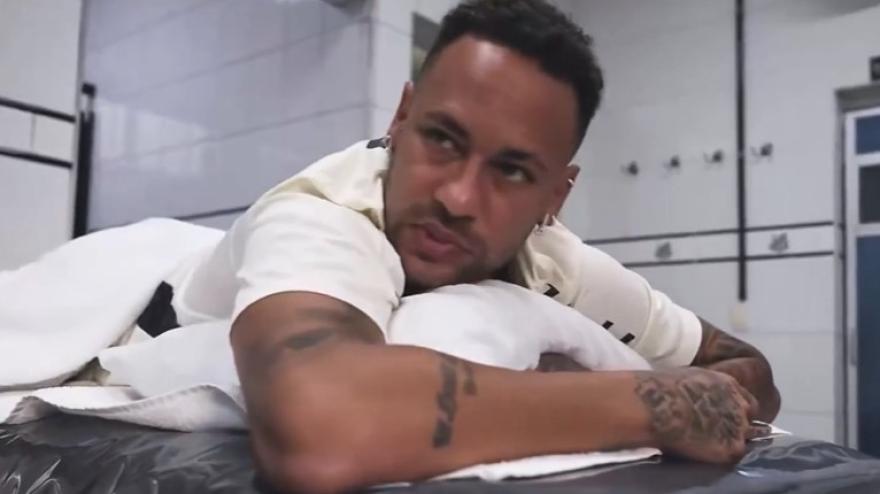 Ancelotti non chiama Neymar, lui si fa filmare mentre svelano i convocati: il video della reazione