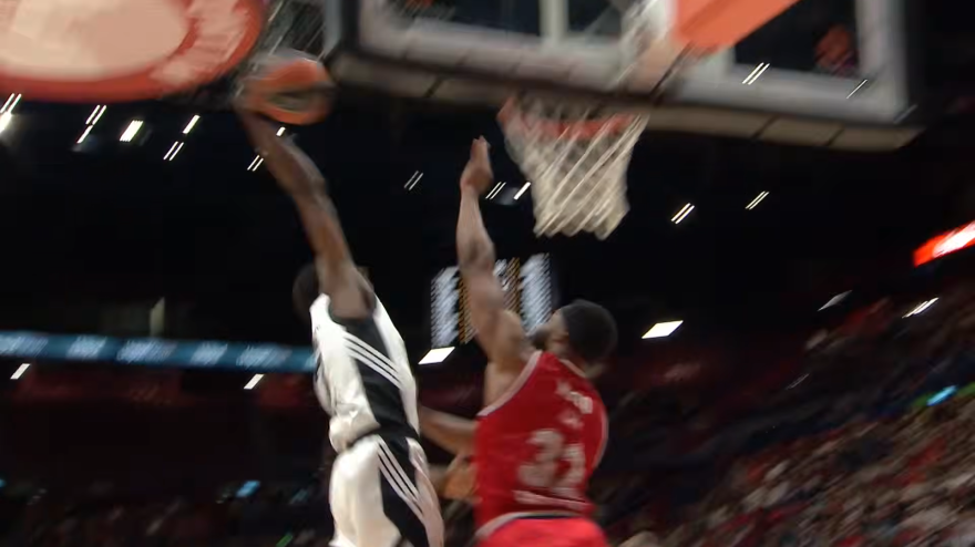 Niang schiaccia in testa a Nebo: Milano-Virtus Bologna 103-87, highlights Eurolega