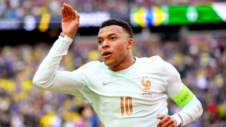 Mbappé è già in formato Mondiale! Gli highlights di Francia-Brasile