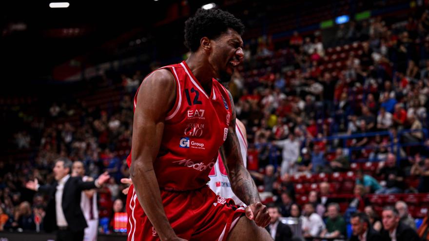 Brooks, quarto quarto clamoroso, Milano-Reggio Emilia 80-76: highlights