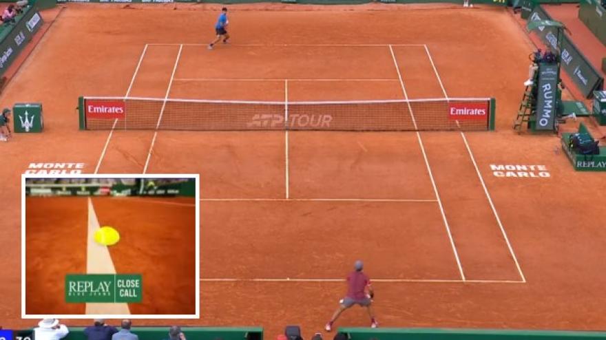 Alcaraz fa esplodere la pallina! Vincente di dritto a 184 km/h sulla linea