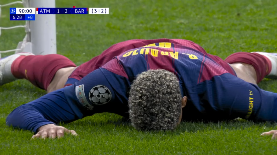 Atletico Madrid-Barcellona 1-2 highlights. Araujo si divora un gol al 97'