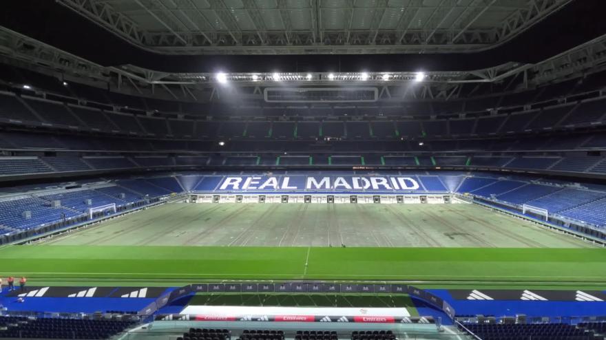 Come ha fatto il Bernabeu a diventare un campo da tennis? Il video della trasformazione