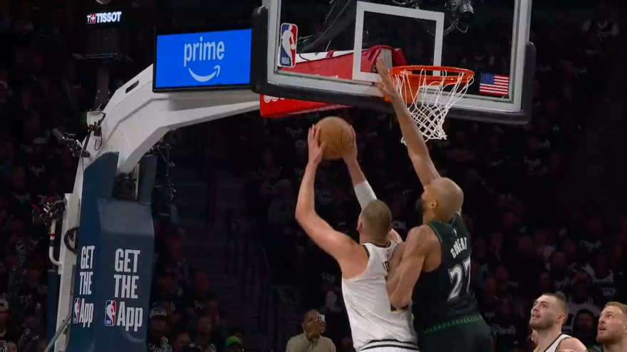 Gobert cancella due volte Jokic: che stoppate in Minnesota-Denver
