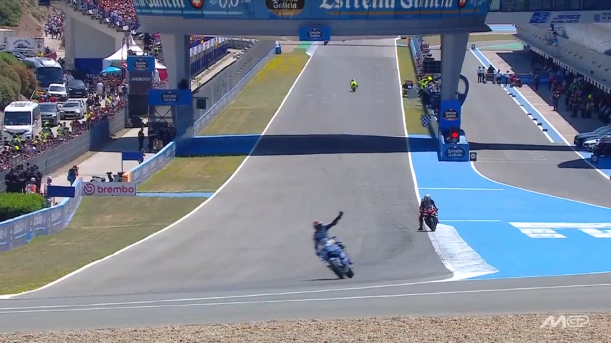 Scatto di Alex Marquez, ma che duello Di Giannantonio-Bezzecchi! Gli highlights