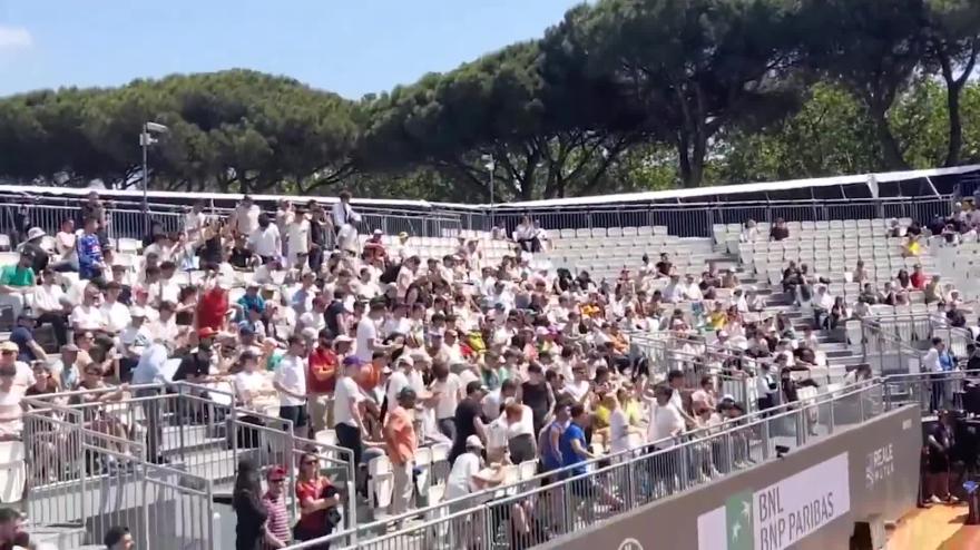 Internazionali di Roma, la vergogna degli scommettitori: tifo contro e insulti